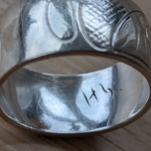 Signed Sterling Silver Haida Ring - Picture 5 of 5